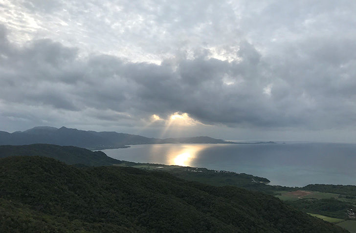 野底マーペーから川平湾方面